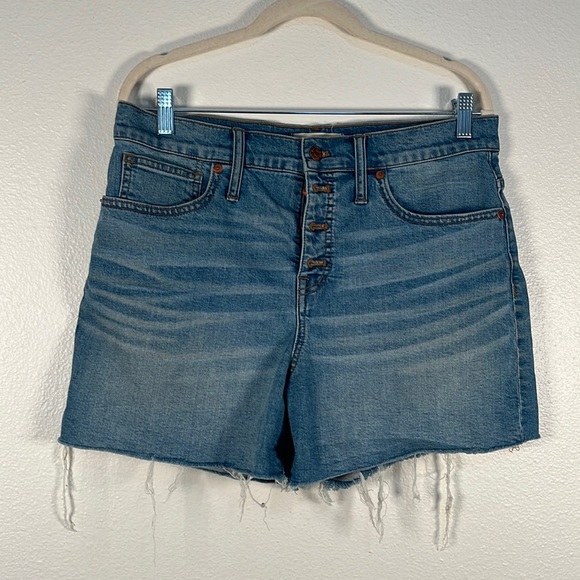 Madewell Pants - Madewell front button fray hem jean shorts size 30